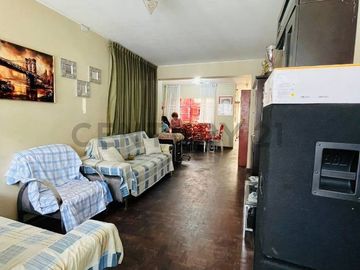 Vendo Casa de 3 Pisos en San Martín de Porres – Ideal para Inversionistas