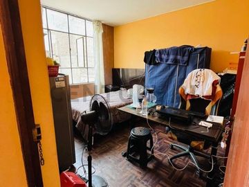 Vendo Casa de 3 Pisos en San Martín de Porres – Ideal para Inversionistas