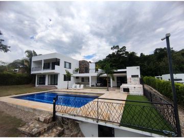 Casa Quinta en Condominio en La Mesa Cundi