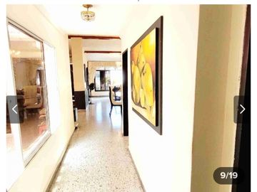 VENDO HERMOSA CASA UBICADISIMA PARAISO AREA 240 MTS  UNA PLANTA AMPIA