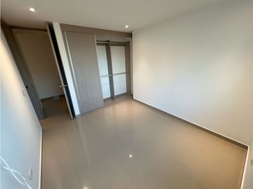 SE VENDE EXCLUSIVO Y AMPLIO APARTAMENTO EL PORTAL DE GENOVES