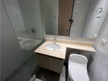 SE VENDE EXCLUSIVO Y AMPLIO APARTAMENTO EL PORTAL DE GENOVES
