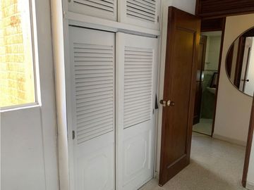 APARTAMENTO EN VENTA EN EL CENTRO DE MEDELLIN AMOBLADO