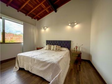 Casa en Unidad Cerrada en El Retiro