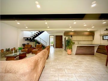 Casa en Unidad Cerrada en El Retiro