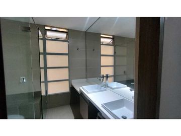 Arriendo apartamento en el poblado