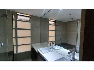 Arriendo apartamento en el poblado