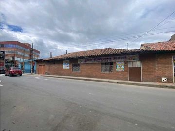 VENDO  CASA LOTE CENTRO DE CAJICA