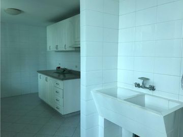MARBELLA / PH BRISAS DE MARBELLA / 220m2 / 4 HABITACIONES