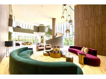 SEA CONFIABLE VENDE APARTAMENTO PH MAISON BY FENDI CASA