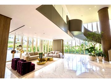 SEA CONFIABLE VENDE APARTAMENTO PH MAISON BY FENDI CASA