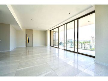 SEA CONFIABLE VENDE APARTAMENTO PH MAISON BY FENDI CASA