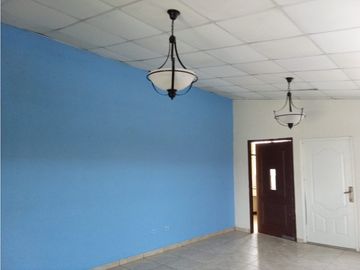 COD05 Casa en Venta - Brisas del Golf Arraiján $95,900