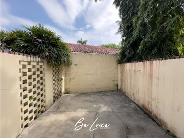 VENDO CASA EN ALTOS DEL GOLF CON PISCINA PRIVADA (2)