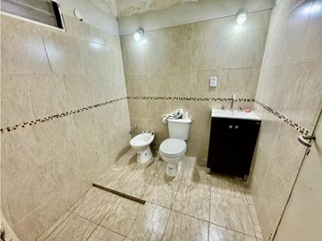 VENTA DE TRES CASAS CÉNTRICAS EN CAPILLA DEL MONTE