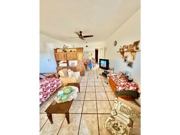 VENTA DE TRES CASAS CÉNTRICAS EN CAPILLA DEL MONTE