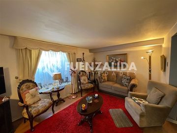 Casa en Venta en Alcazar Oriente con Liquidambar