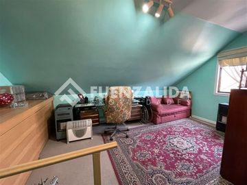 Casa en Venta en Alcazar Oriente con Liquidambar