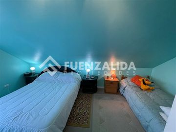 Casa en Venta en Alcazar Oriente con Liquidambar