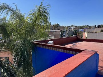 Venta de Casa de 2 Recámaras en San Miguel de Allende – Rooftop y Cochera