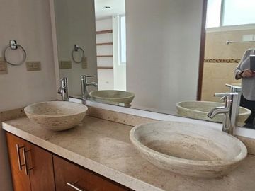 CASA EN VENTA EN CONDOMINIO BOSQUE SERENO AL PONIENTE DE AGUASCALIENTES