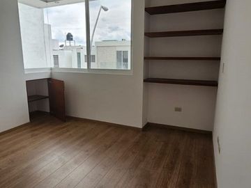 CASA EN VENTA EN CONDOMINIO BOSQUE SERENO AL PONIENTE DE AGUASCALIENTES