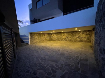CASA EN VENTA LOMAS DE GRAN JARDIN