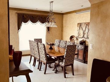 Casa en Venta, Estricta Seguridad, 4 Recámaras, Cumbres, Monterrey, Nuevo León
