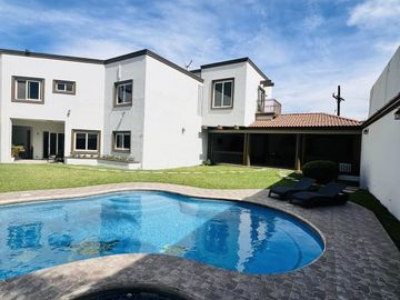 Casa en Venta, Estricta Seguridad, 4 Recámaras, Cumbres, Monterrey, Nuevo León