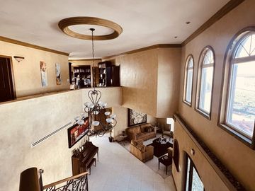 Casa en Venta, Estricta Seguridad, 4 Recámaras, Cumbres, Monterrey, Nuevo León