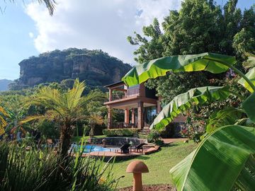 CASA EN VENTA TEPOZTLAN, MORELOS
