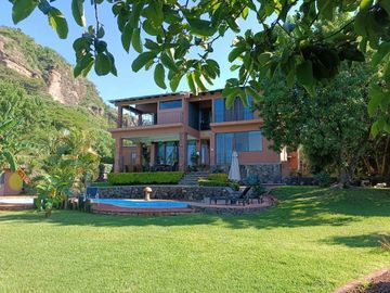 CASA EN VENTA TEPOZTLAN, MORELOS
