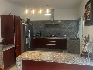 Casa en venta en Santa Cruz del Valle, Tlajomulco de Zúñiga, Jalisco