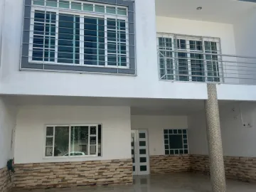 Casa en venta en Santa Cruz del Valle, Tlajomulco de Zúñiga, Jalisco