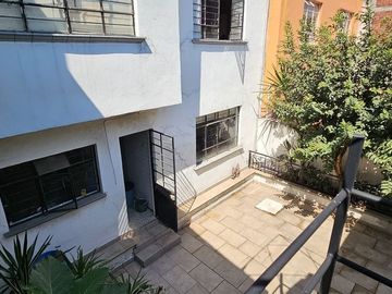 Casa en venta con departamento en la colonia Narvarte Poniente, Ciudad de México