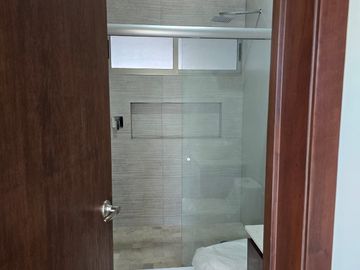 CASA EN VENTA CON ALBERCA FRACC. LA RIOJA, Riviera veracruzana