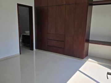 CASA EN VENTA CON ALBERCA FRACC. LA RIOJA, Riviera veracruzana