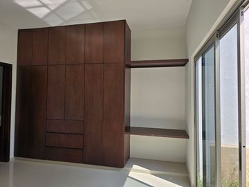 CASA EN VENTA CON ALBERCA FRACC. LA RIOJA, Riviera veracruzana