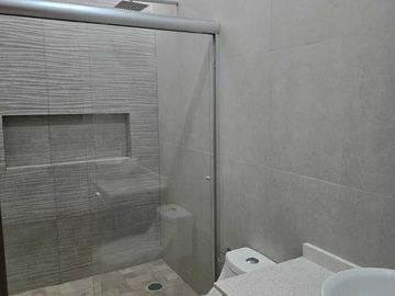 CASA EN VENTA CON ALBERCA FRACC. LA RIOJA, Riviera veracruzana