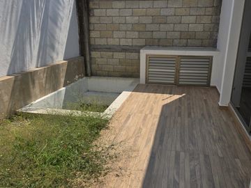 CASA EN VENTA CON ALBERCA FRACC. LA RIOJA, Riviera veracruzana