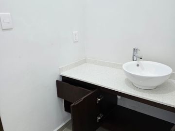 CASA EN VENTA CON ALBERCA FRACC. LA RIOJA, Riviera veracruzana