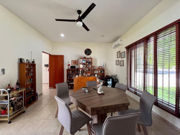 Casa en venta ubicada en exclusiva privada Las Fincas, Temozón