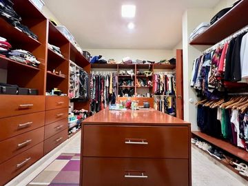 Casa en venta ubicada en exclusiva privada Las Fincas, Temozón