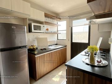 🏡Casa en Venta con Alberca 🏊y Acceso Controlado👮 cerca de Ciudad Industrial 🏙️ por💲1,501,500💰✨