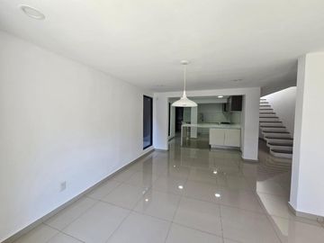 Casa en venta en Fraccionamiento los colorines , Coapa, alcadía Tlalpan