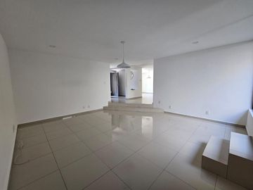 Casa en venta en Fraccionamiento los colorines , Coapa, alcadía Tlalpan
