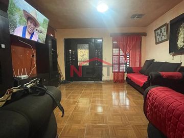 CASA EN VENTA CON RECAMARA EN PLANTA BAJA