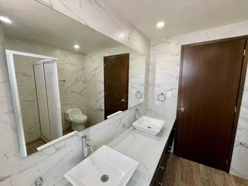 Casa en venta en Britania La Calera, Puebla.