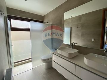 Chamisero, Casa NUEVA en condominio Terralta.