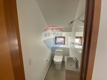 Chamisero, Casa NUEVA en condominio Terralta.